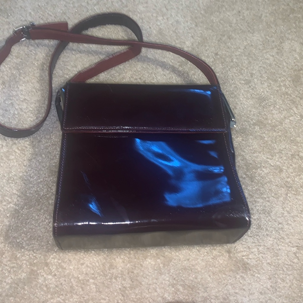 Patent leather purse